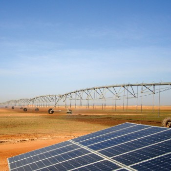 Solar sprinkler irrigation solution for farm irrigation